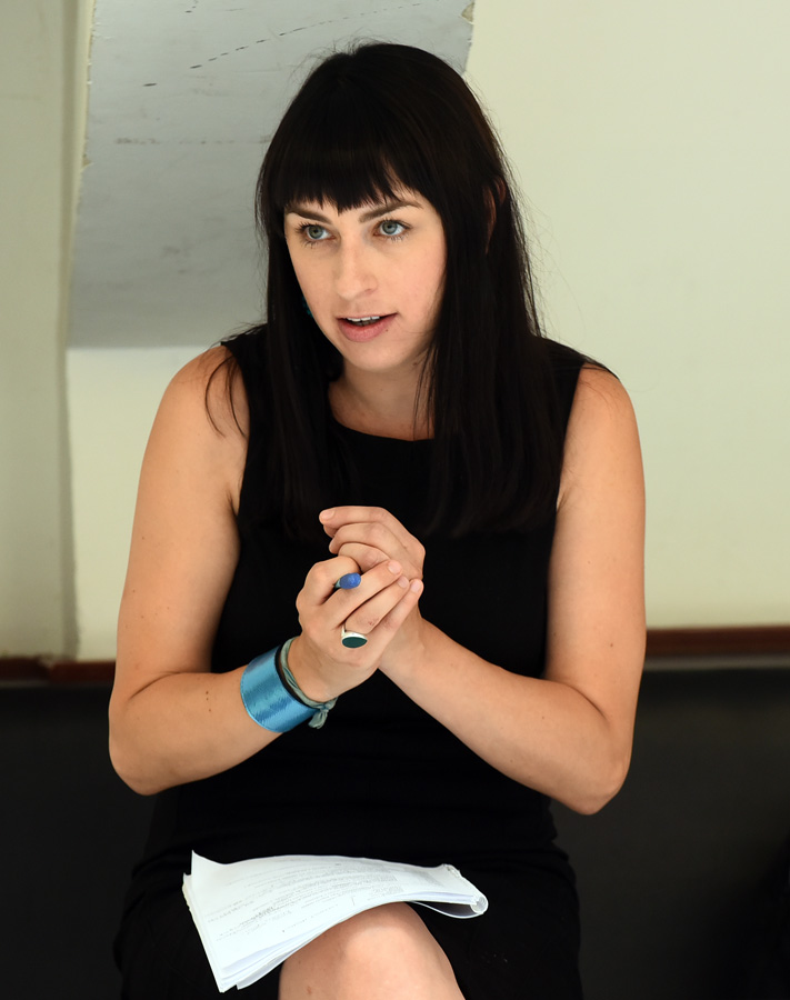 Madák Zsuzsanna. portré. rendezés közben